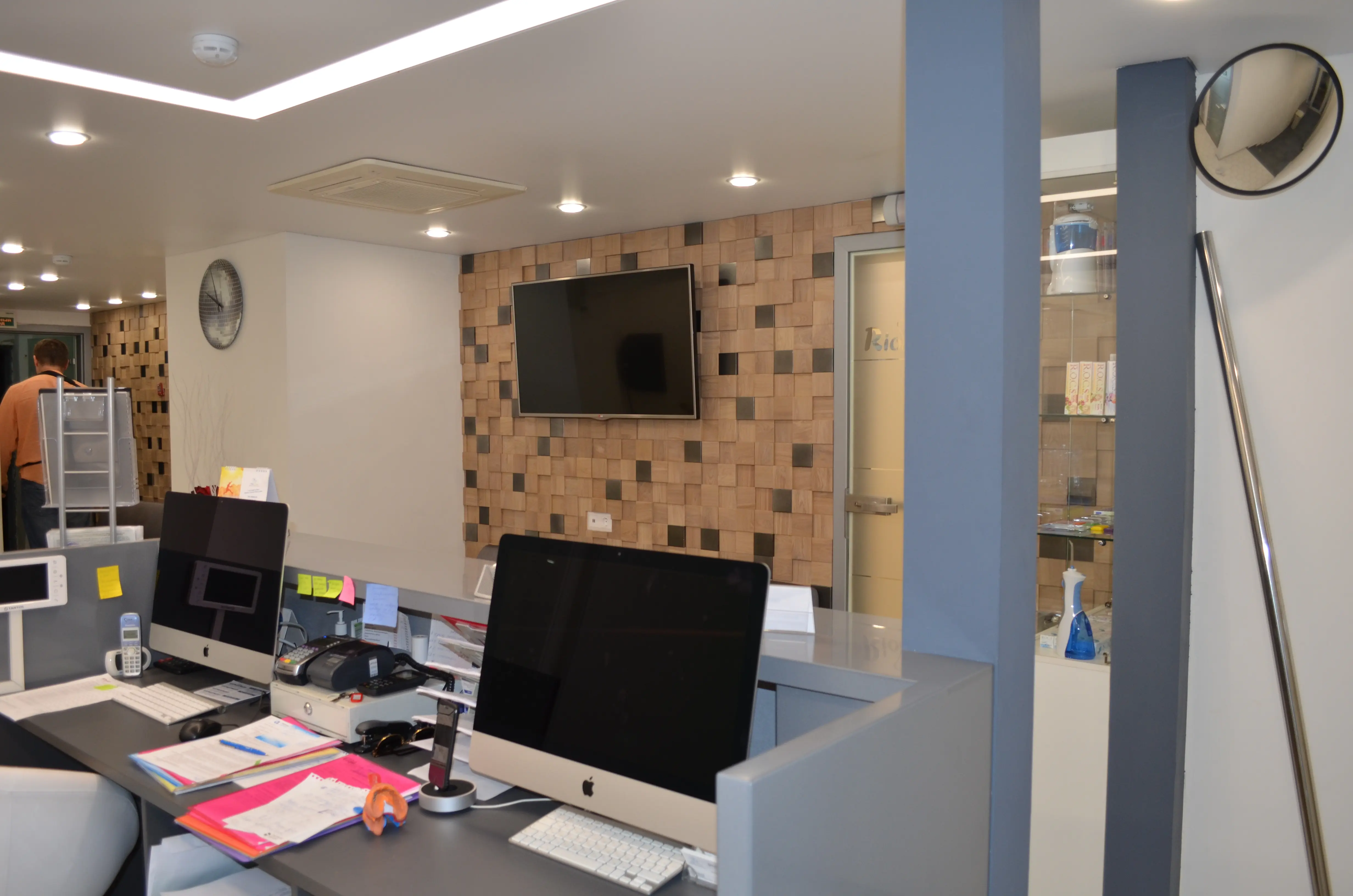 Клиентская зона и стойка, фото 2